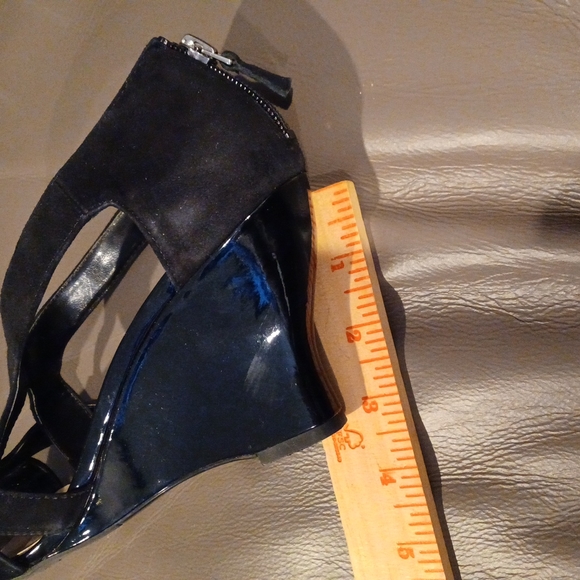 Black suede wedge open toe shoes - Picture 5 of 5